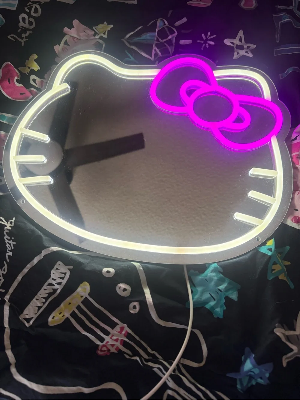 Sanrio Hello Kitty Mirror with Pink Bow Accent